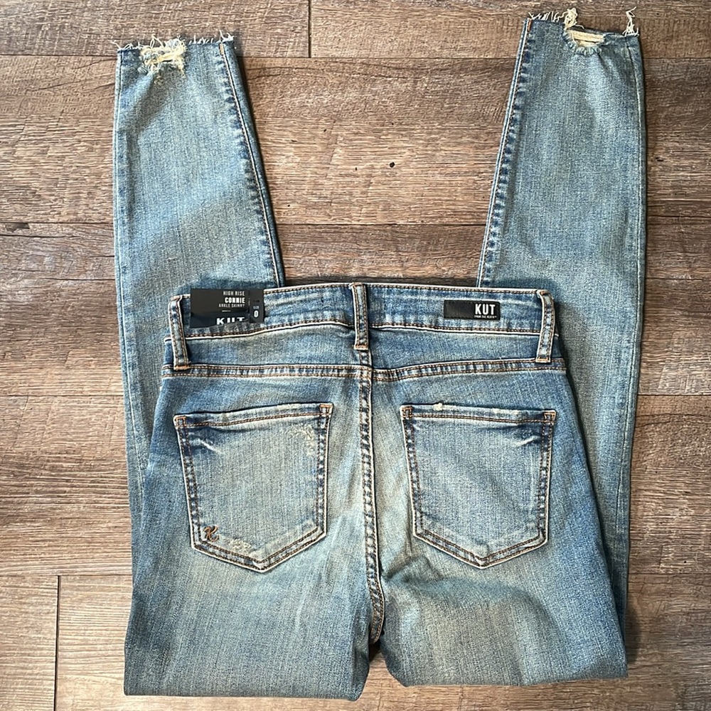 NWT Kut From The Kloth Ripped Denim High Rise Connie Ankle Skinny Jeans - Picture 3 of 5